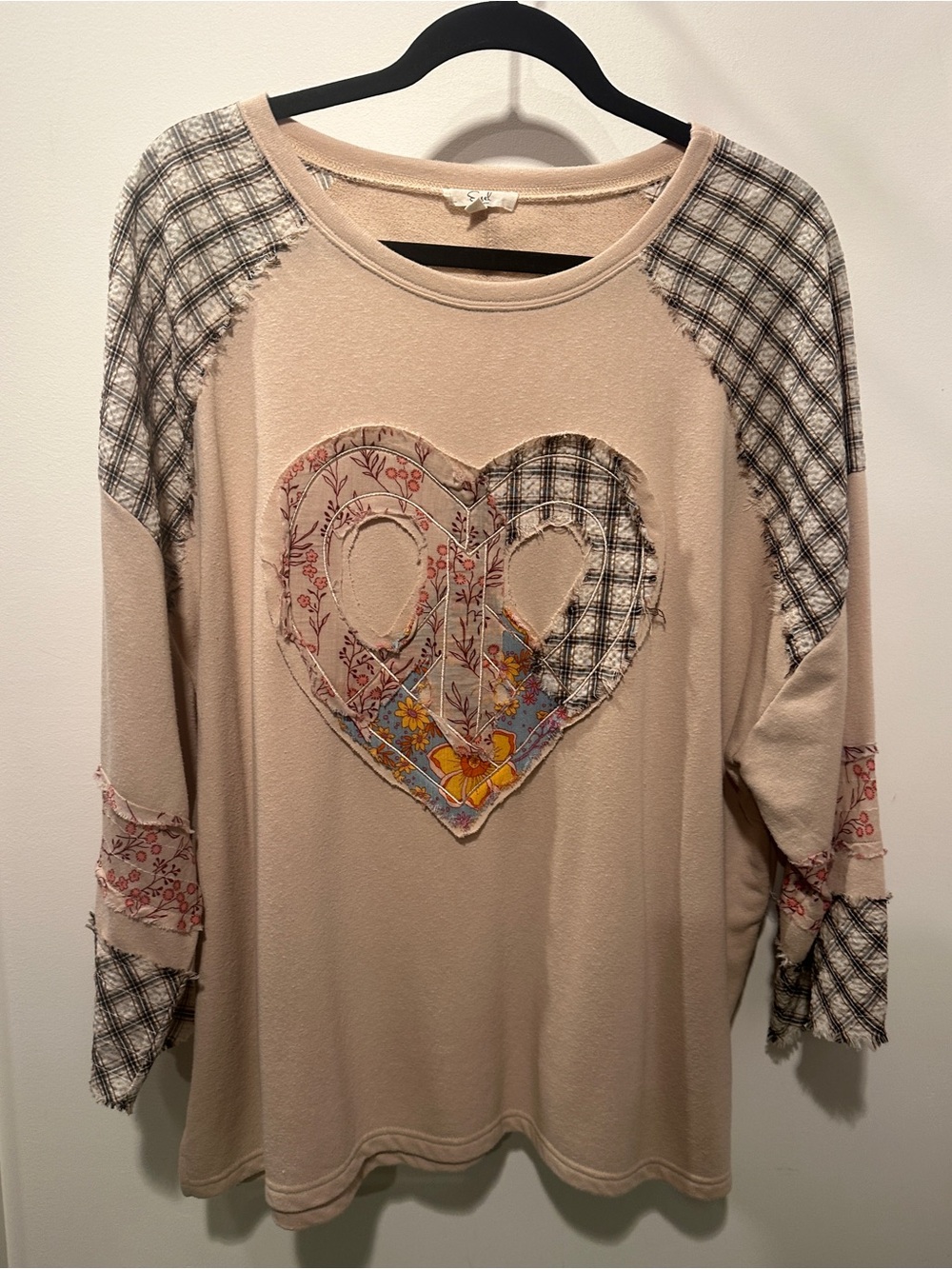 easel Cream Patchwork Heart Raglan 3/4 sleeve Top - L - oversized